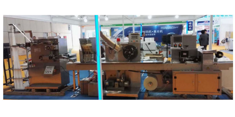HY-260四件套(筷子 牙簽 勺子 紙巾)全自動(dòng)包裝機(jī)機(jī)械細(xì)節(jié)